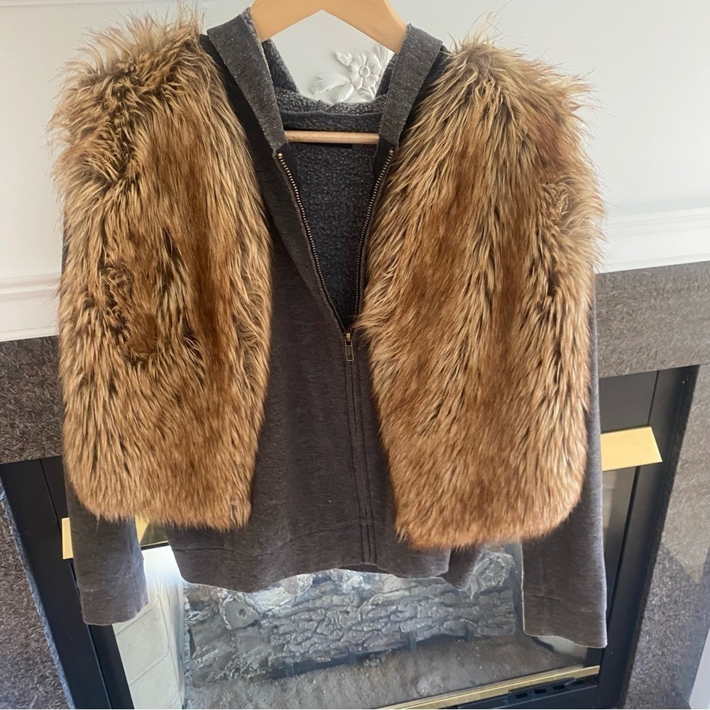 REVOLVE - Picture 7 of 12